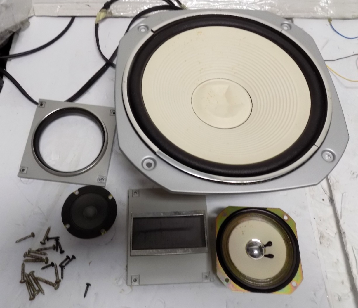 Vintage Sansui S-520U Speaker 10" Woofer  Mid, Tweeter, Crossover & Accessories