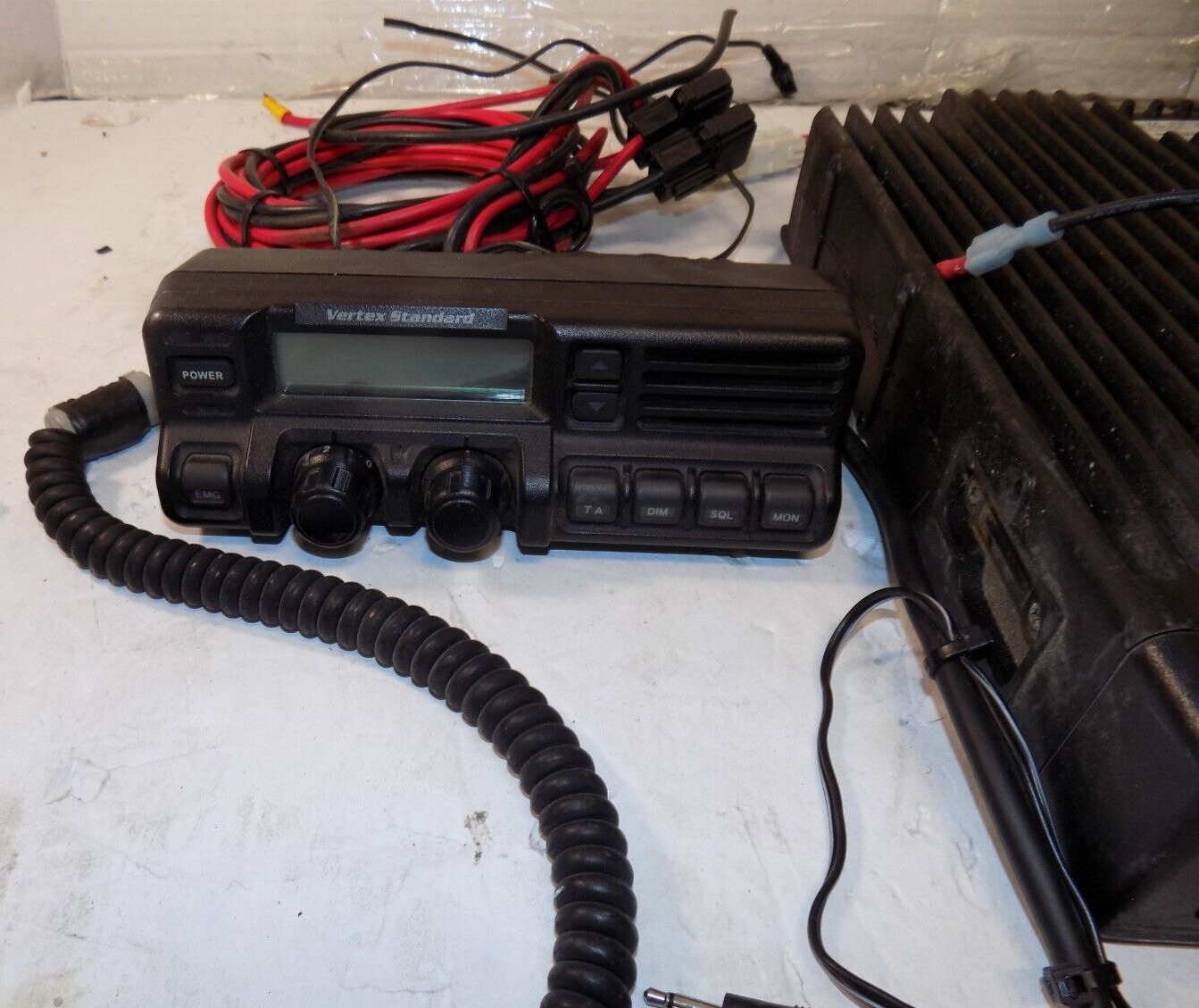 Vertex Standard VX-6000L Two Way Radio VX6000