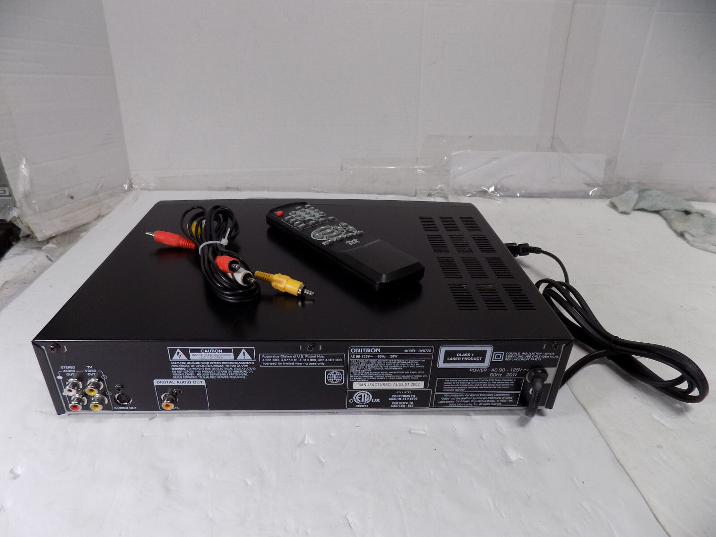 Oritron DVD720 Single Disc CD DVD Player with Remote and Cables