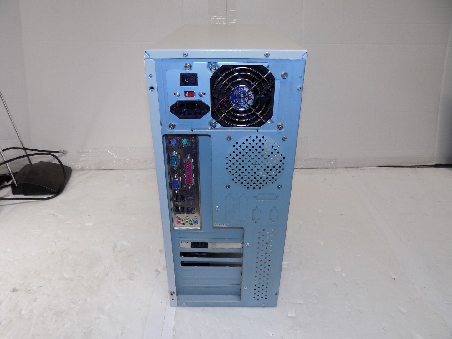 Custom Desktop AMD Sempron 2400 1 GB RAM NO HDD
