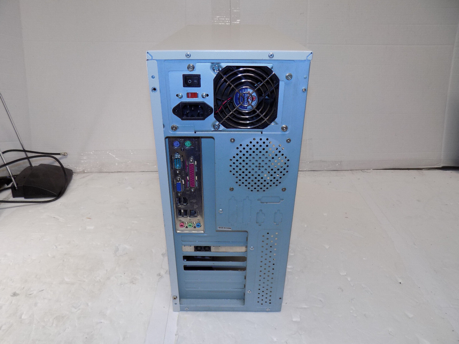 Custom Desktop AMD Sempron 2400 1 GB RAM NO HDD
