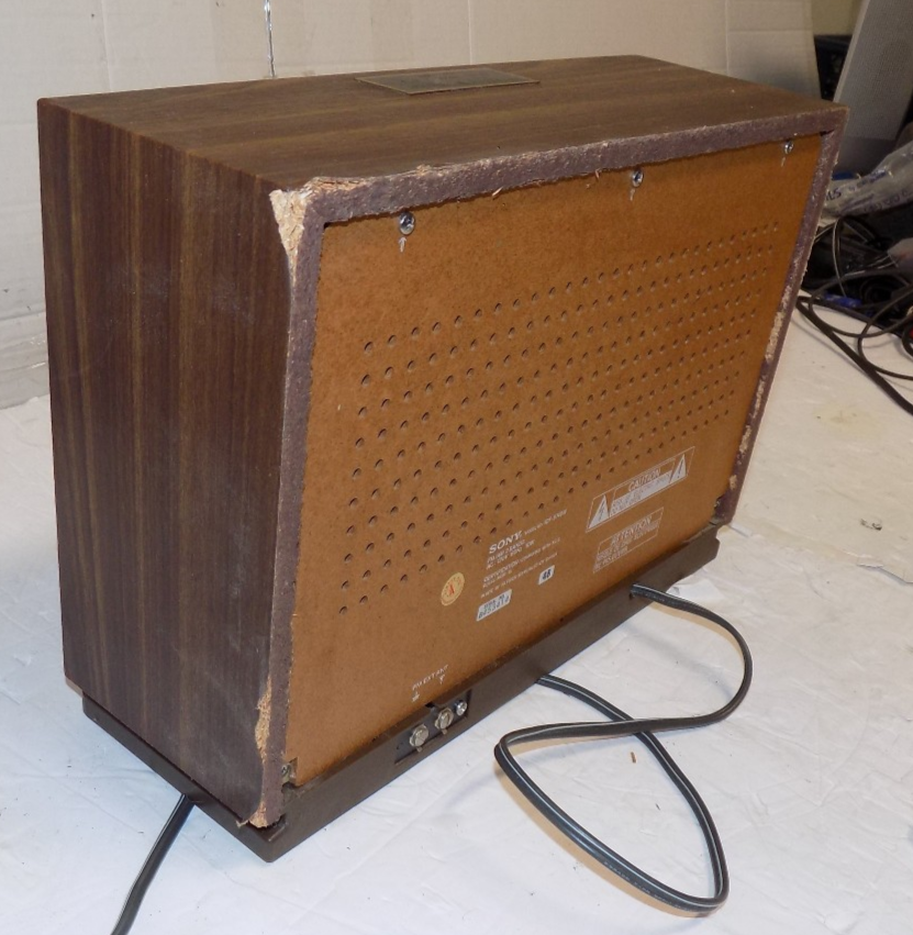 Vintage 1980's Sony ICF-9740W AM/FM Table Top Radio Wood Grain Veneer Works