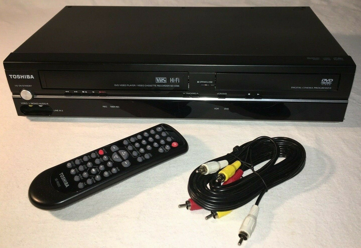 Toshiba sd-v296 DVD VCR Combo VHS Player with Remote, A/V Cables & Hdmi Adapter