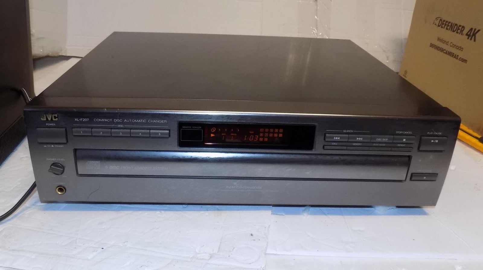JVC Xl-F207Tn 5 Disc CD Player 5-Disc Carousel CD Player No Remote