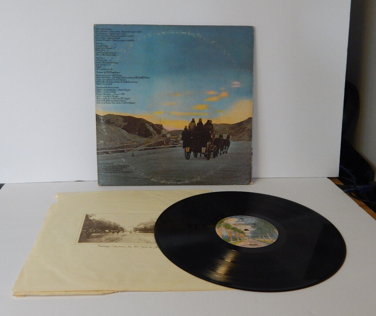 THE Doobie Brothers TheE Captain And Me Vinyl Record LP Good