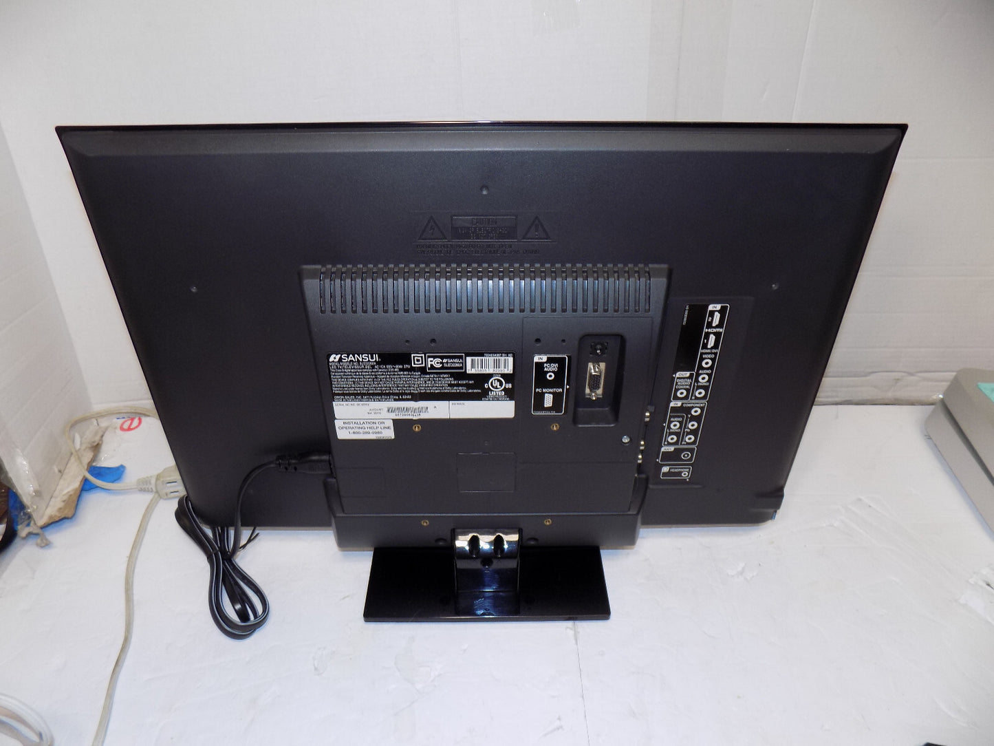 Sansui SLED2280 22 inch HDTV HD TV 1080p 60Hz LCD TV