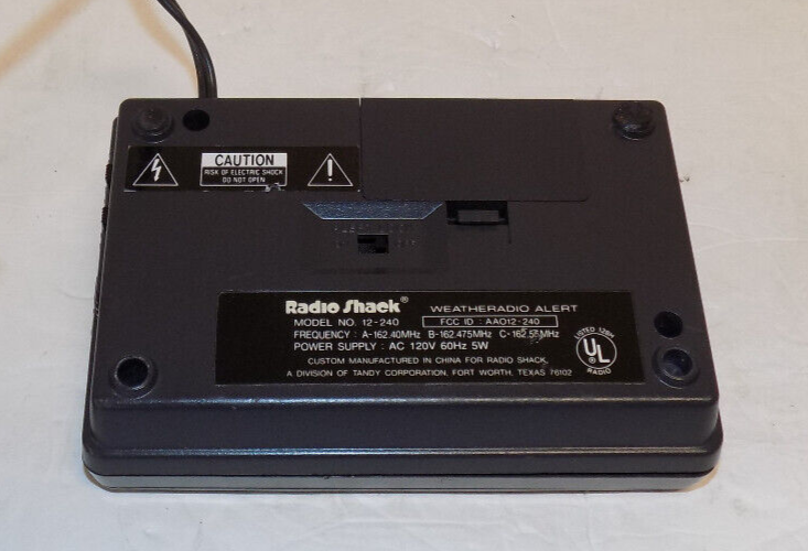 Radio Shack 12-240 Weather Radio Alert Weather 9V Battery Backup