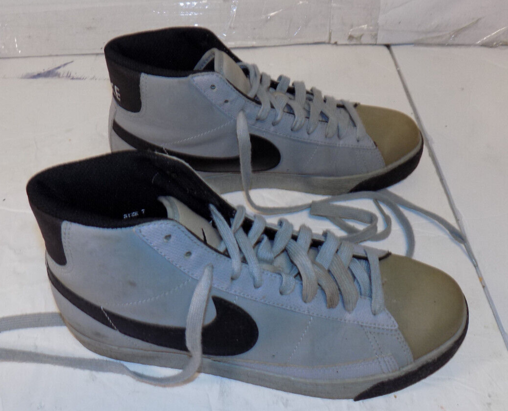 Nike Zoom Blazer Mid Sneakers Skateboarding Shoes Size 7 Mens Black Grey