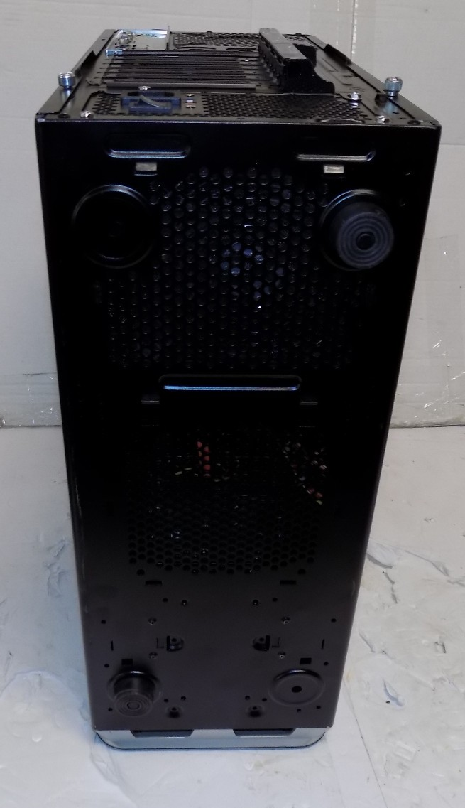 Custom Desktop Xeon E3-1220 8 GB 2 500 GB Hard Drives No OS