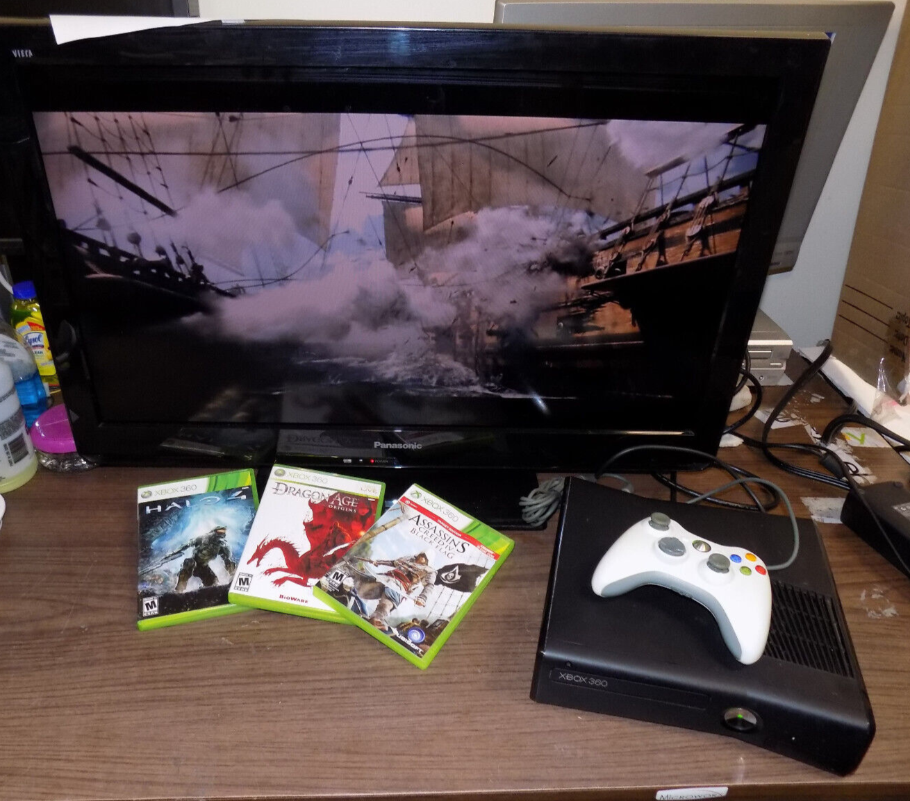Microsoft Xbox 360 Slim 4GB Model 1439 Black Console Lot Tested