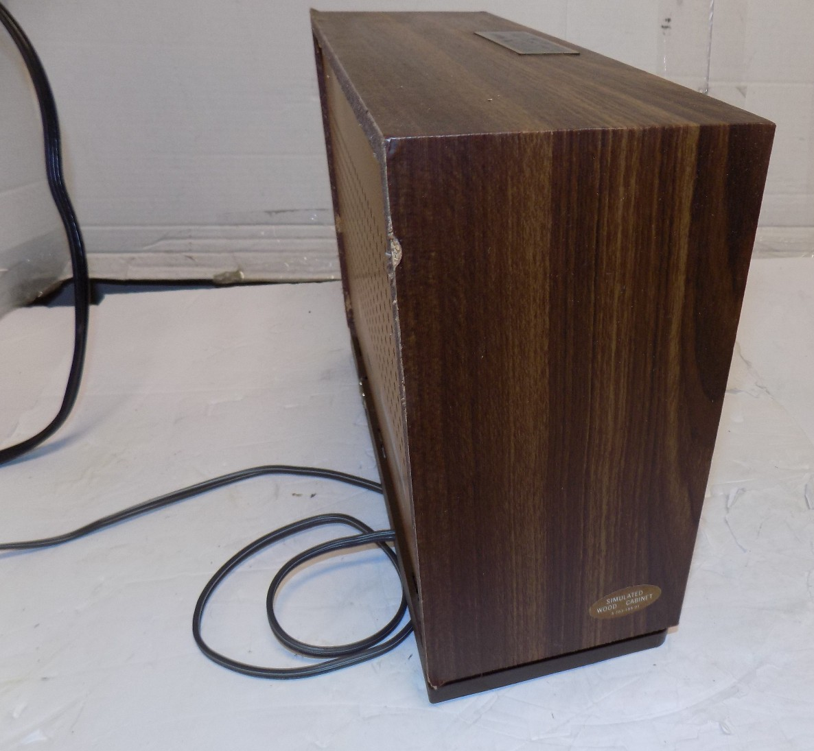Vintage 1980's Sony ICF-9740W AM/FM Table Top Radio Wood Grain Veneer Works