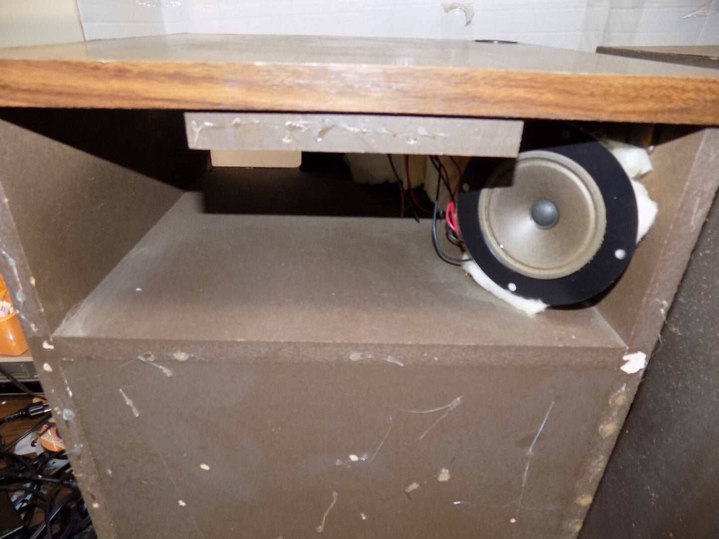 Vintage Pair of Bose 501 Speakers One Has Tweeter Issue