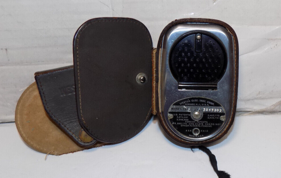 Vintage Weston Master III Light Meter Model 737 With Leather Case
