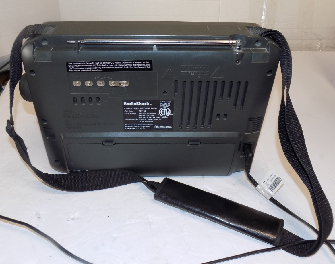 RadioShack 12-150 Extreme Range AM FM WX Weather Radio NOAA
