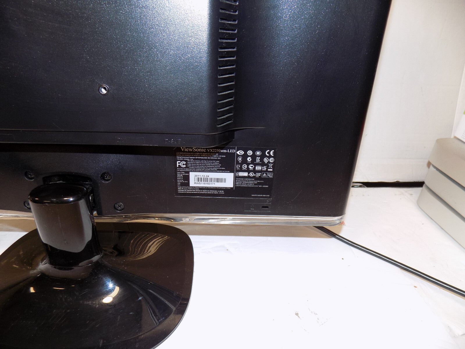 ViewSonic VX2250wm LED 1920 x 1080 21.5 in LED Computer Monitor 1080p HD