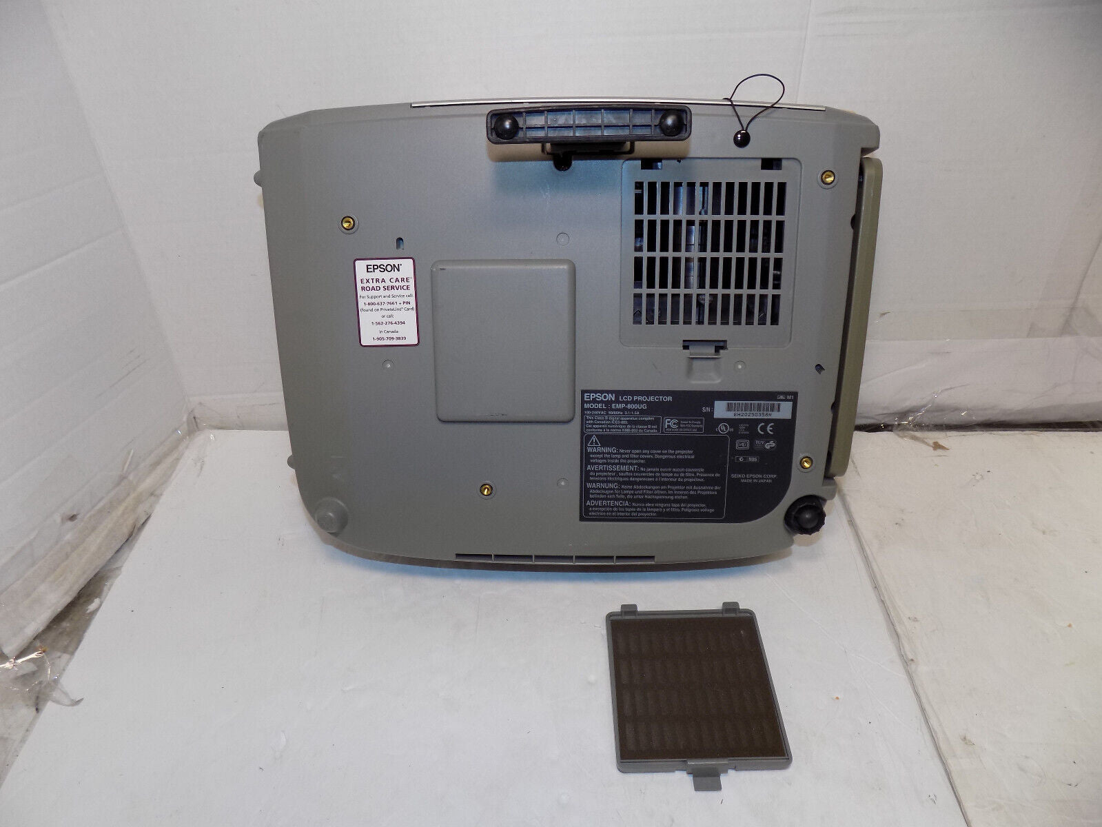 Epson PowerLite 811p (EMP-800UG) XGA 1080i 2000 ANSI Lumens LCD Projector w/Lamp