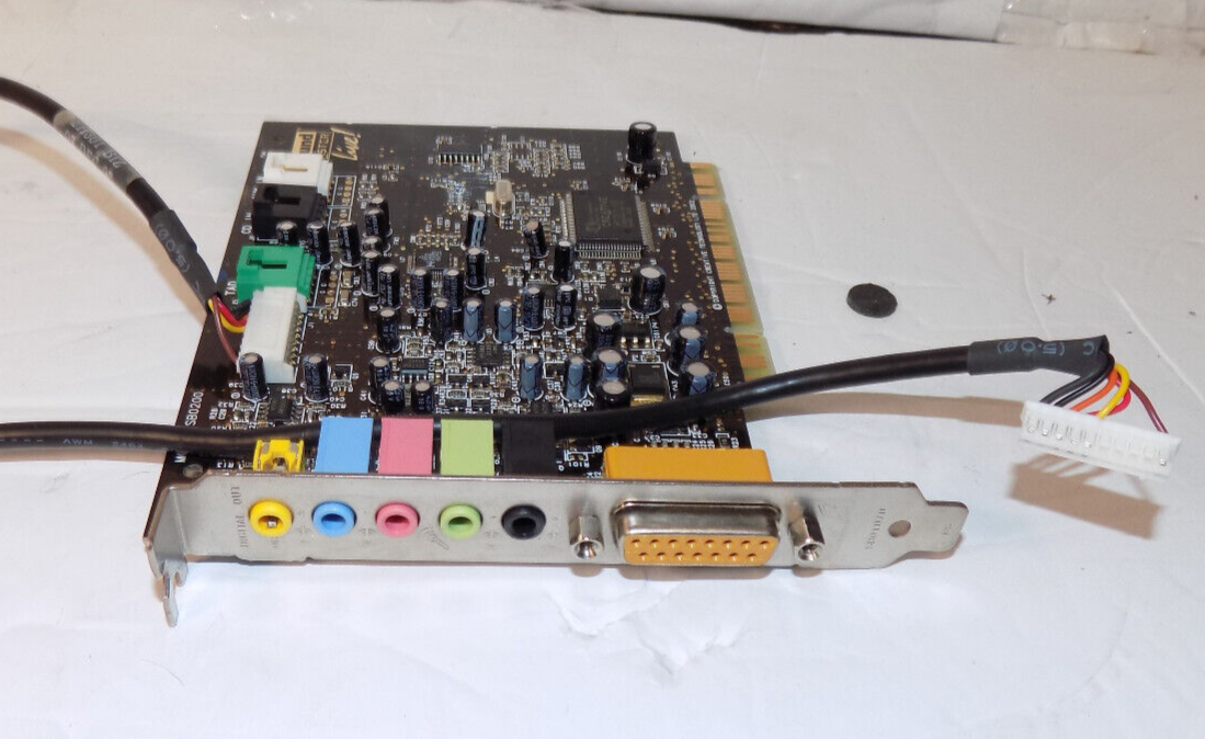 Creative Labs Sound Blaster Live PCI Surround Sound Card Model SB0200