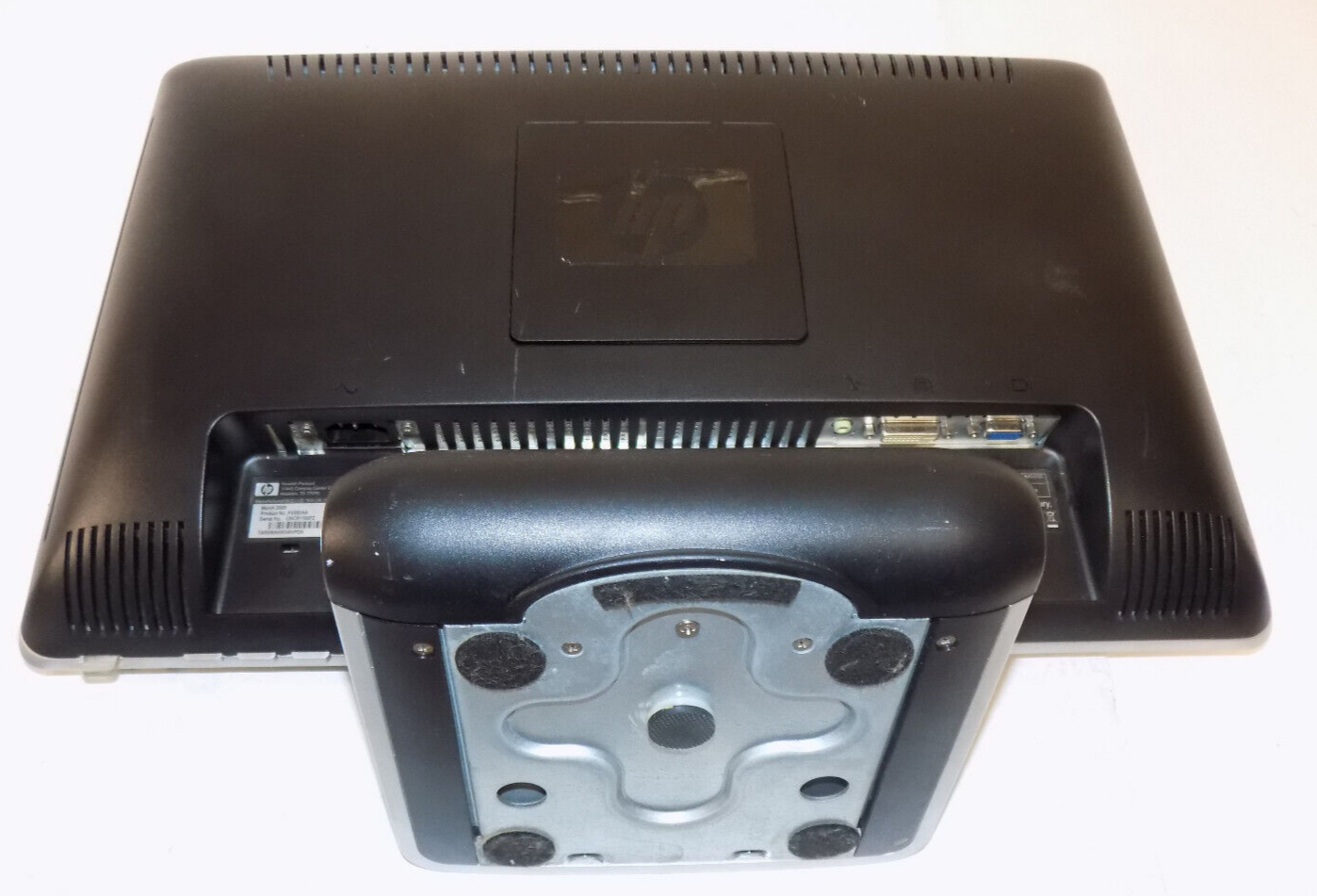 HP 2009m 20" HP 16:9 Widescreen LCD Computer Monitor VGA Input