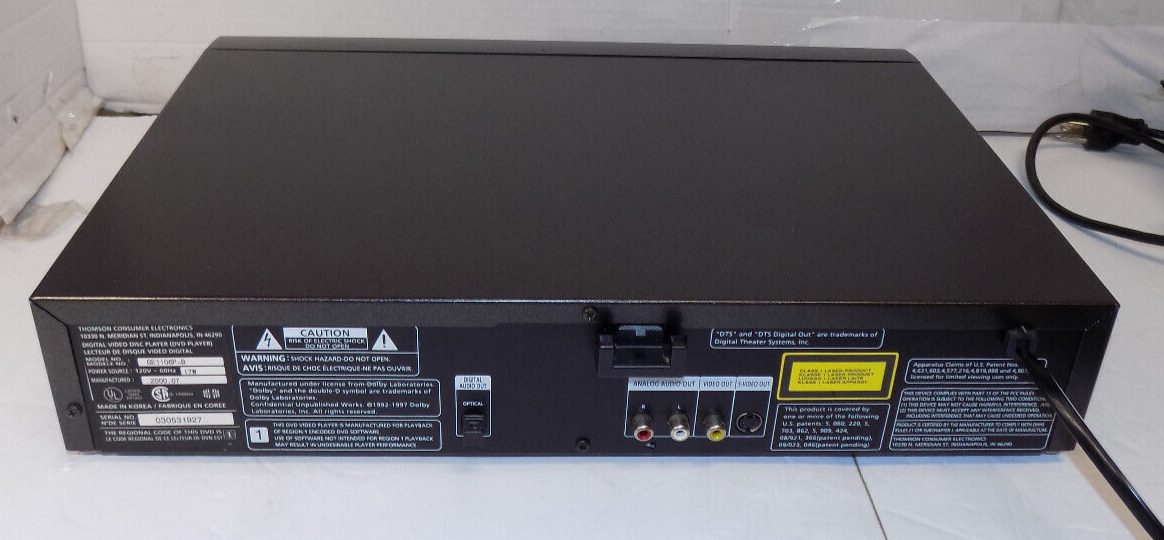 GE GE1106P Single Disc CD DVD Player Video Dolby Digital Deck w/ Remote & Cables
