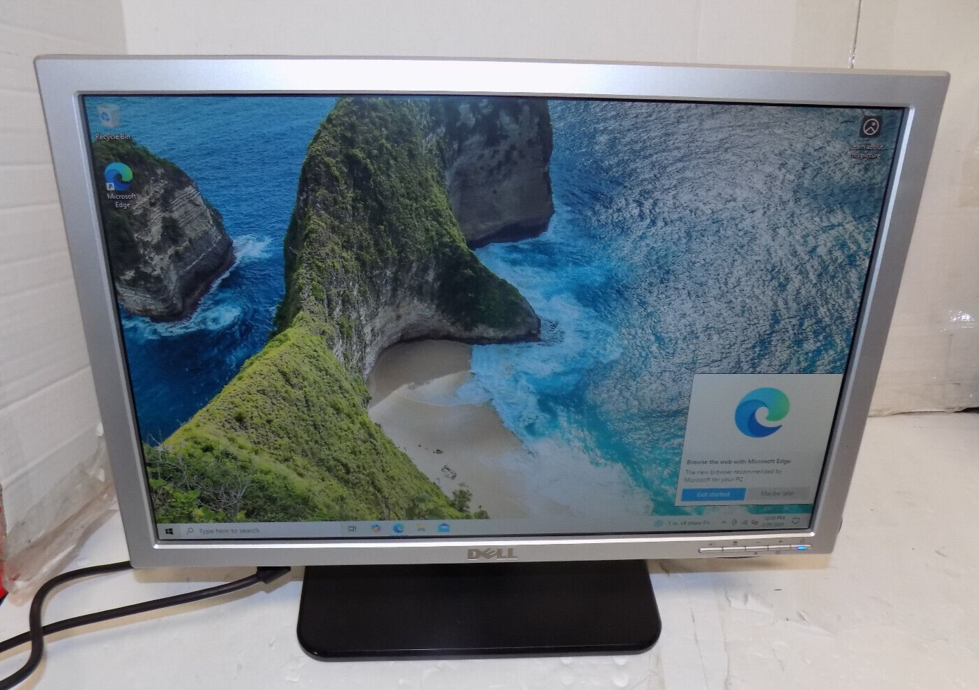 DELL SE198WFPv 19 inch Computer Monitor 1440x900