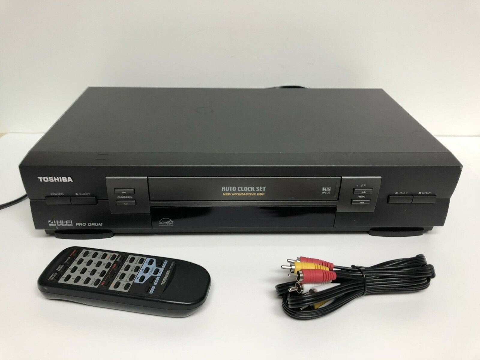 Toshiba w-603 VHS VCR Recorder Vhs Player with Remote, A/V Cables & HDMI Adapter