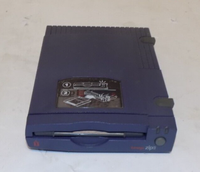 iOMega Z100P2 Zip Drive 100MB External Drive No AC Adapter or Cables