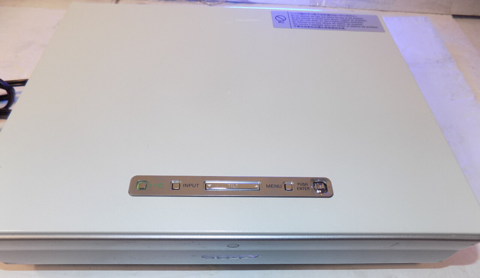 Sony VPL-CX76 2500 Lumens Portable Multimedia Data Projector with Case