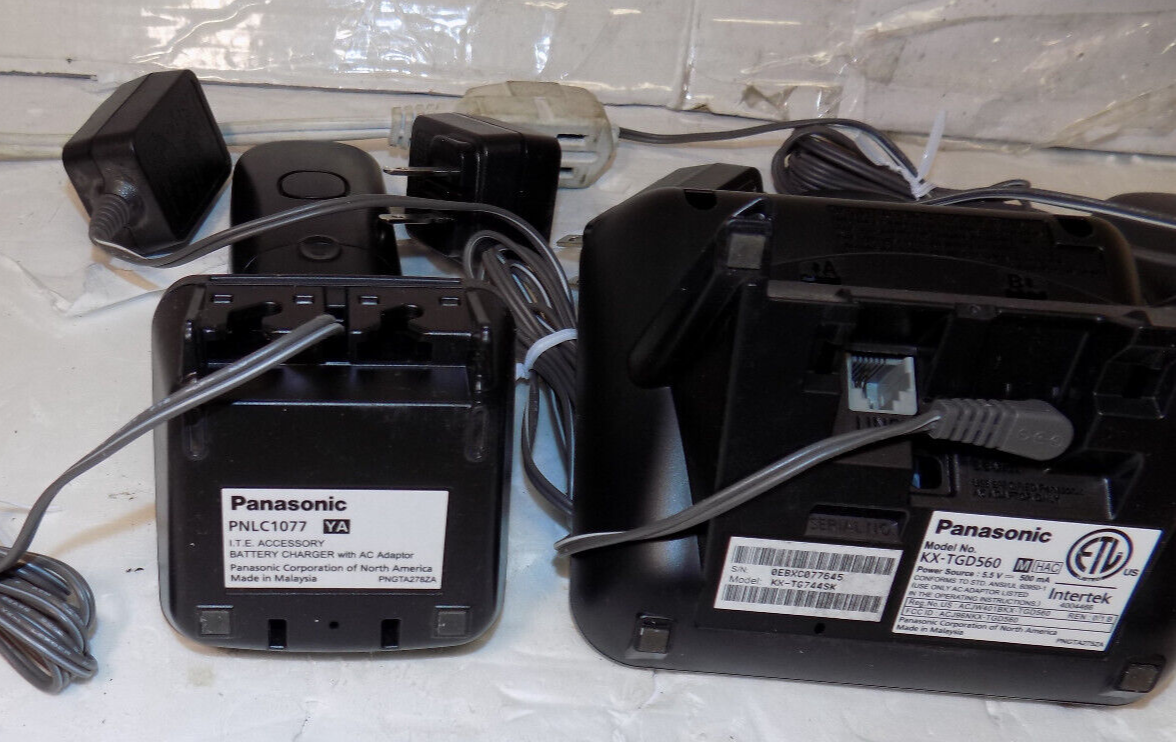 Panasonic KX-TGD560 Link2Cell Cordless Phone System With Bluetooth 4 Handsets