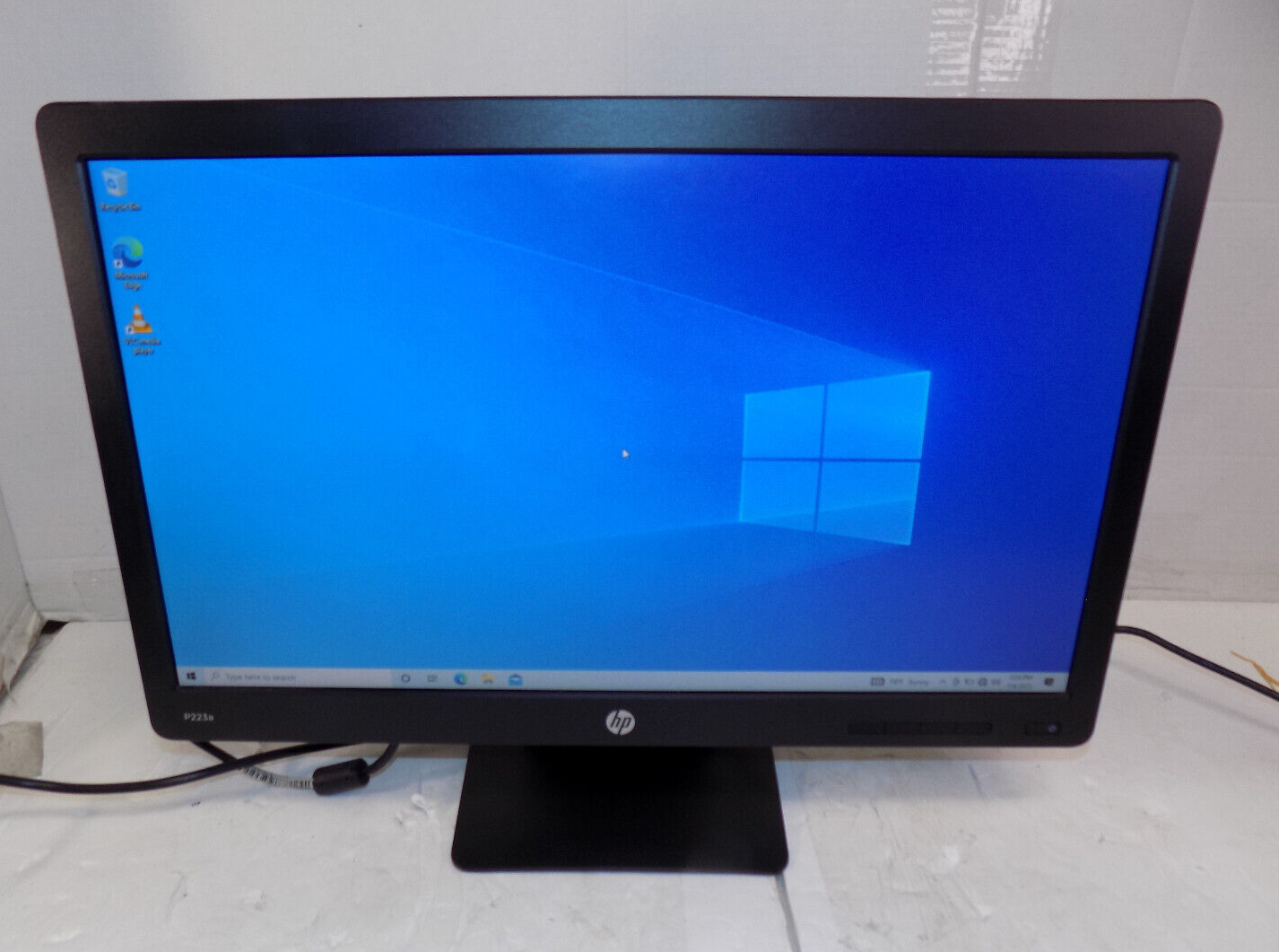 HP ProDisplay P223a 21.5 inch Computer Monitor VGA Display Port 1920x1080