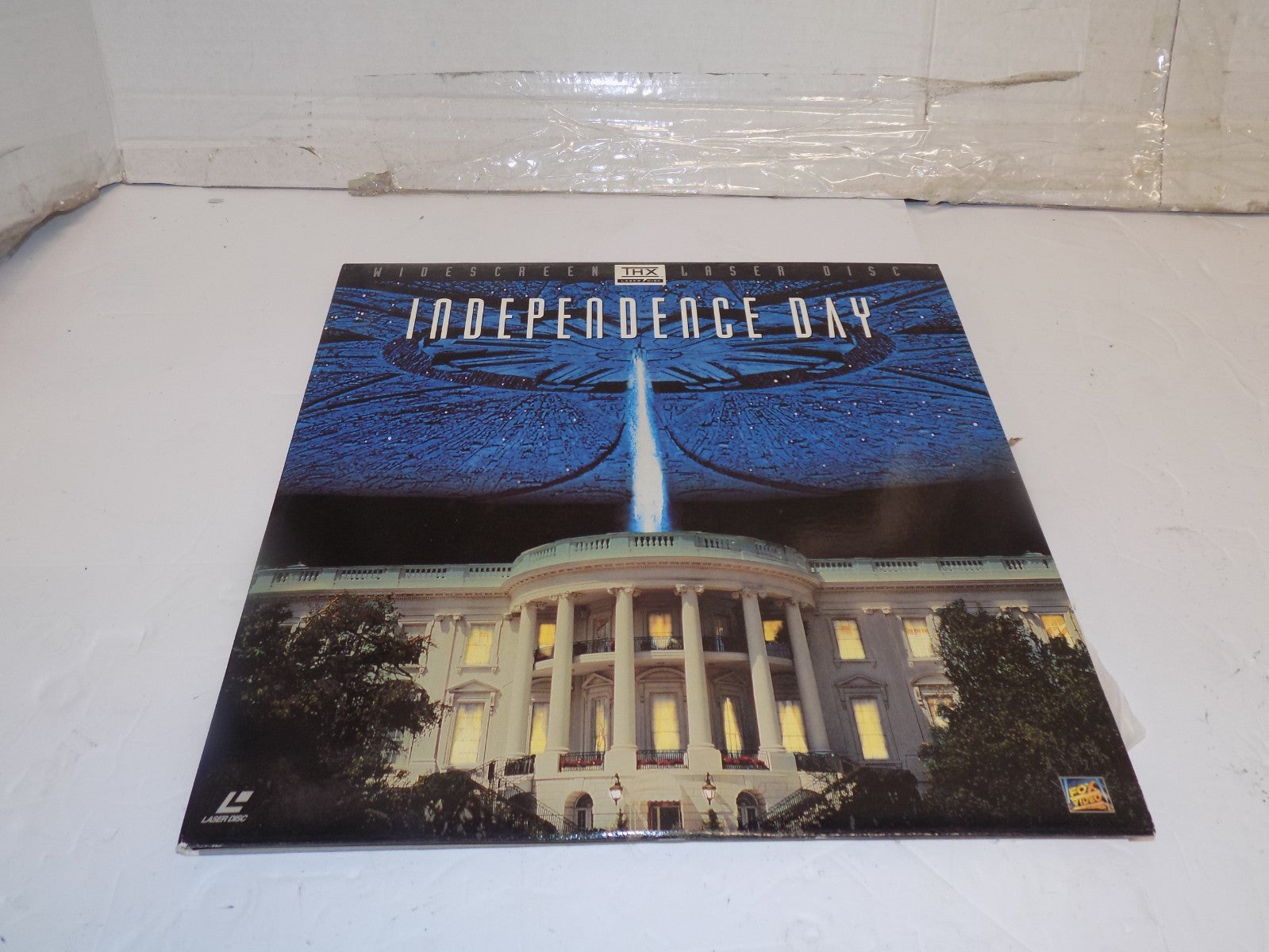 Independence Day Widescreen Laserdisc LD 2 Disc Set with ID4 Card