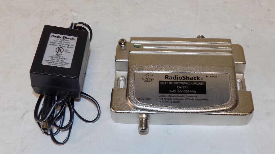 Radio Shack 15-1171 Bi-Directional Amplifier 54-1000 MHz + Power Adapter