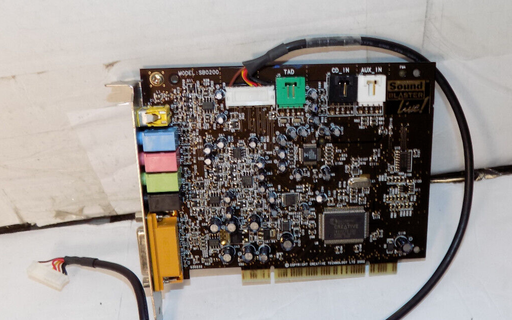 Creative Labs Sound Blaster Live PCI Surround Sound Card Model SB0200