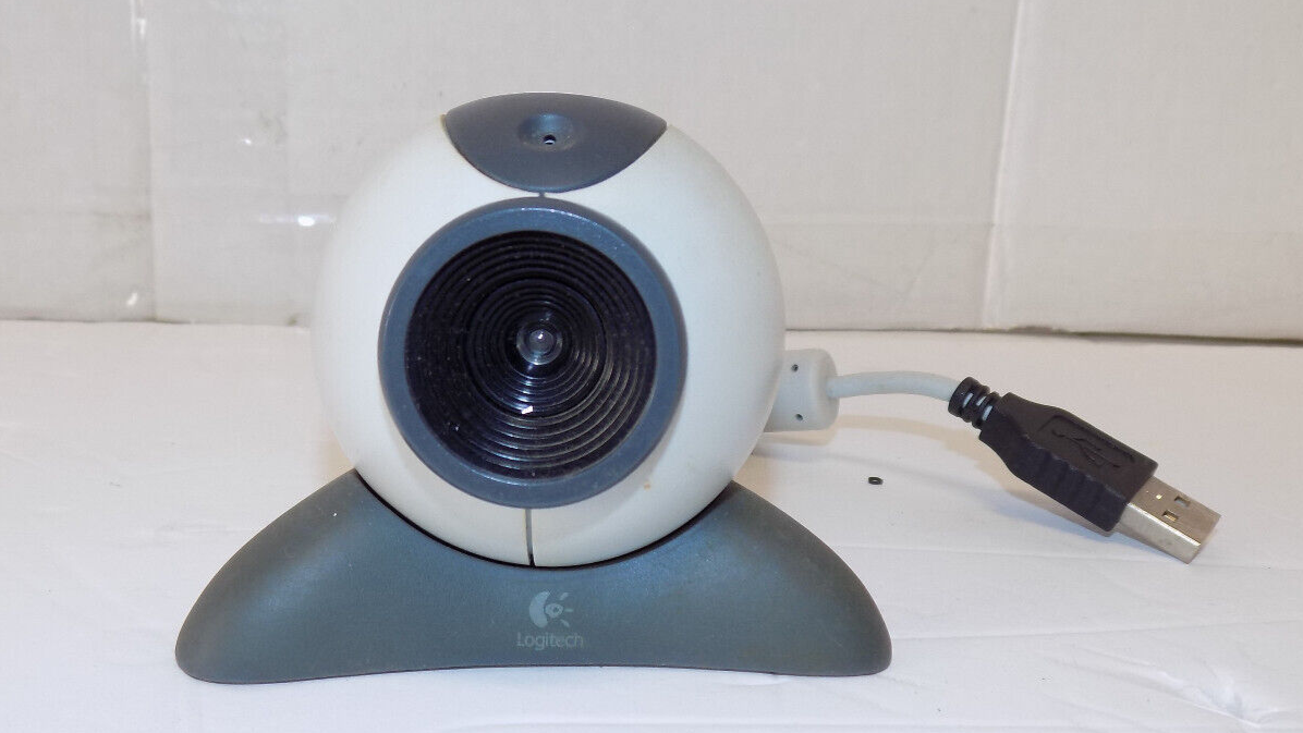 Logitech Quickcam USB Computer Webcam V-UM14 Skype Zoom