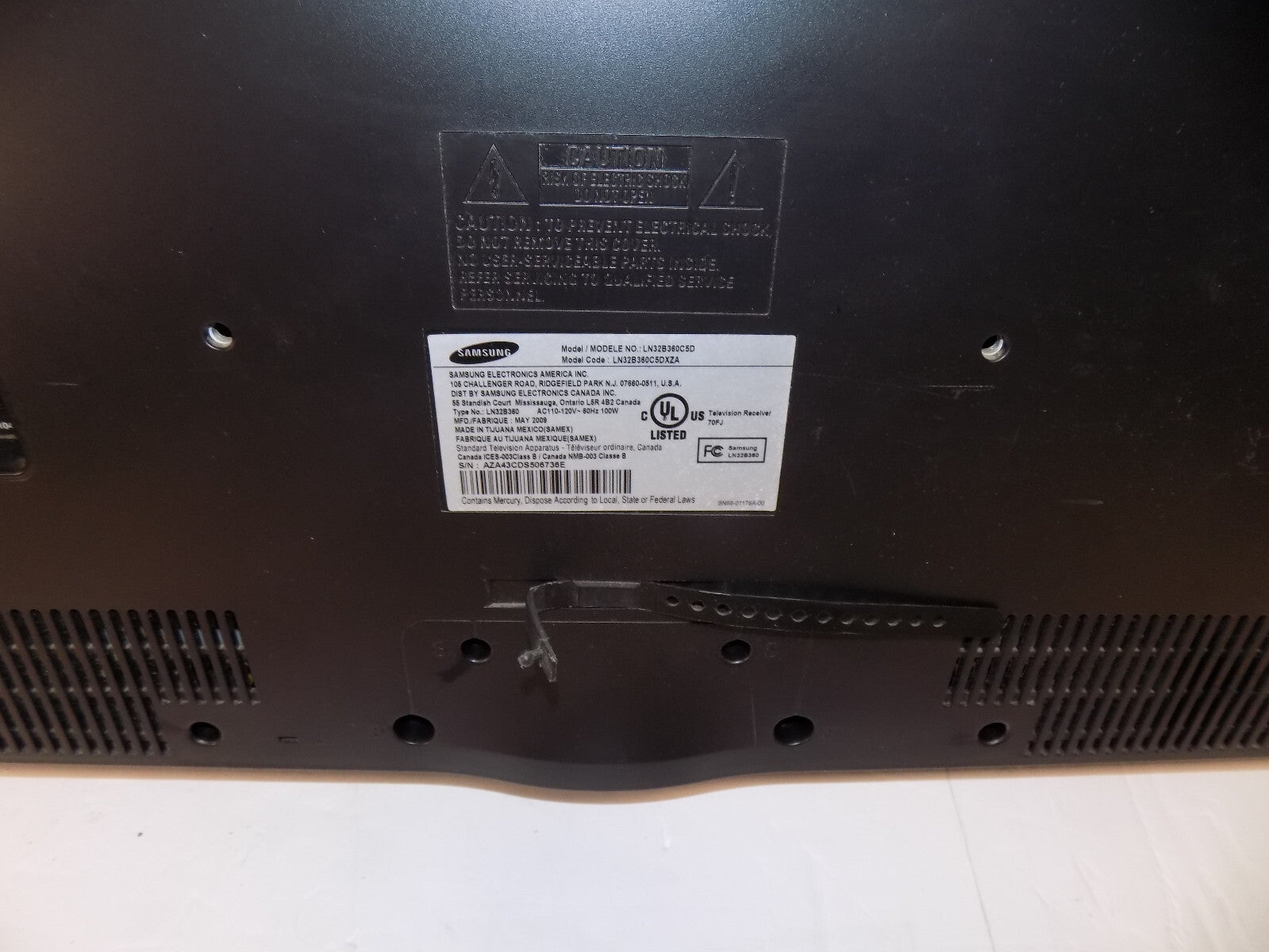 Samsung LN32B360 32" 720p LCD HDTV PC Input with Remote No Stand