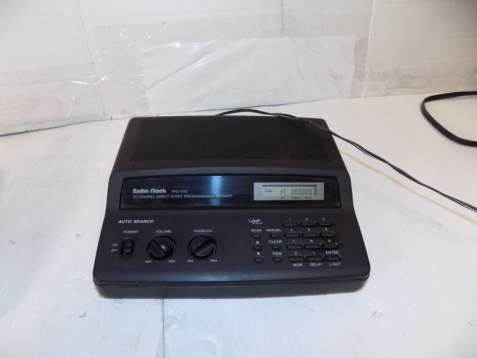 Lot of 2 Scanners RADIO SHACK PRO-508 20 CHANNEL SCANNER Bearcat 855