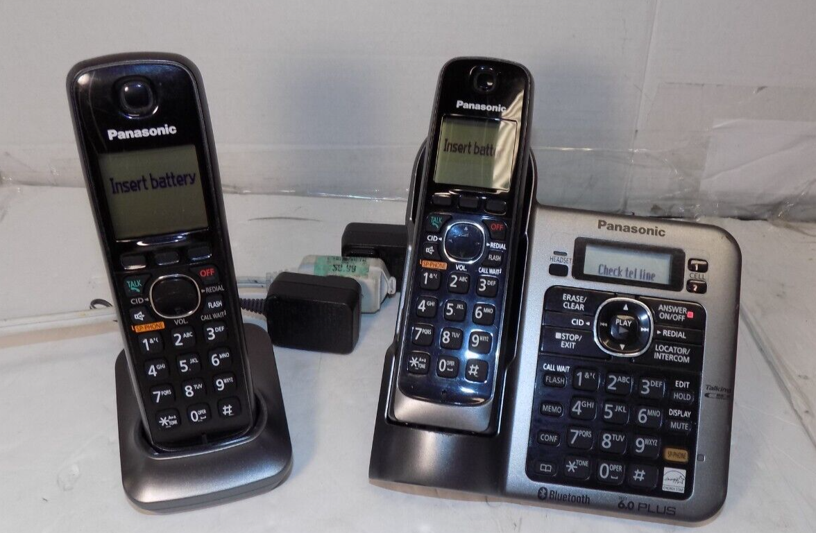 Panasonic KX-TG7641 6.0 PLUS Digital Cordless Answering System 2 Handsets
