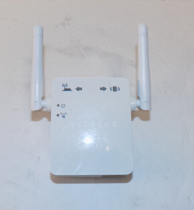 Netgear Universal WiFi Range Extender Model WN3000RPv3