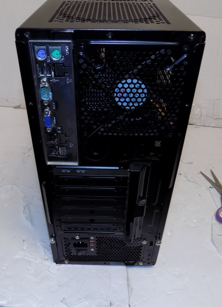 Custom Desktop Xeon E3-1220 8 GB 2 500 GB Hard Drives No OS