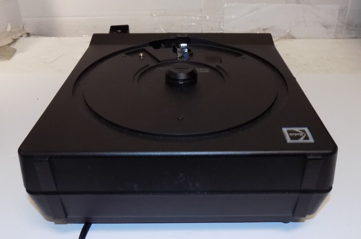 Kodak Carousel 4200K 35mm Slide Projector No Remote Tested Working