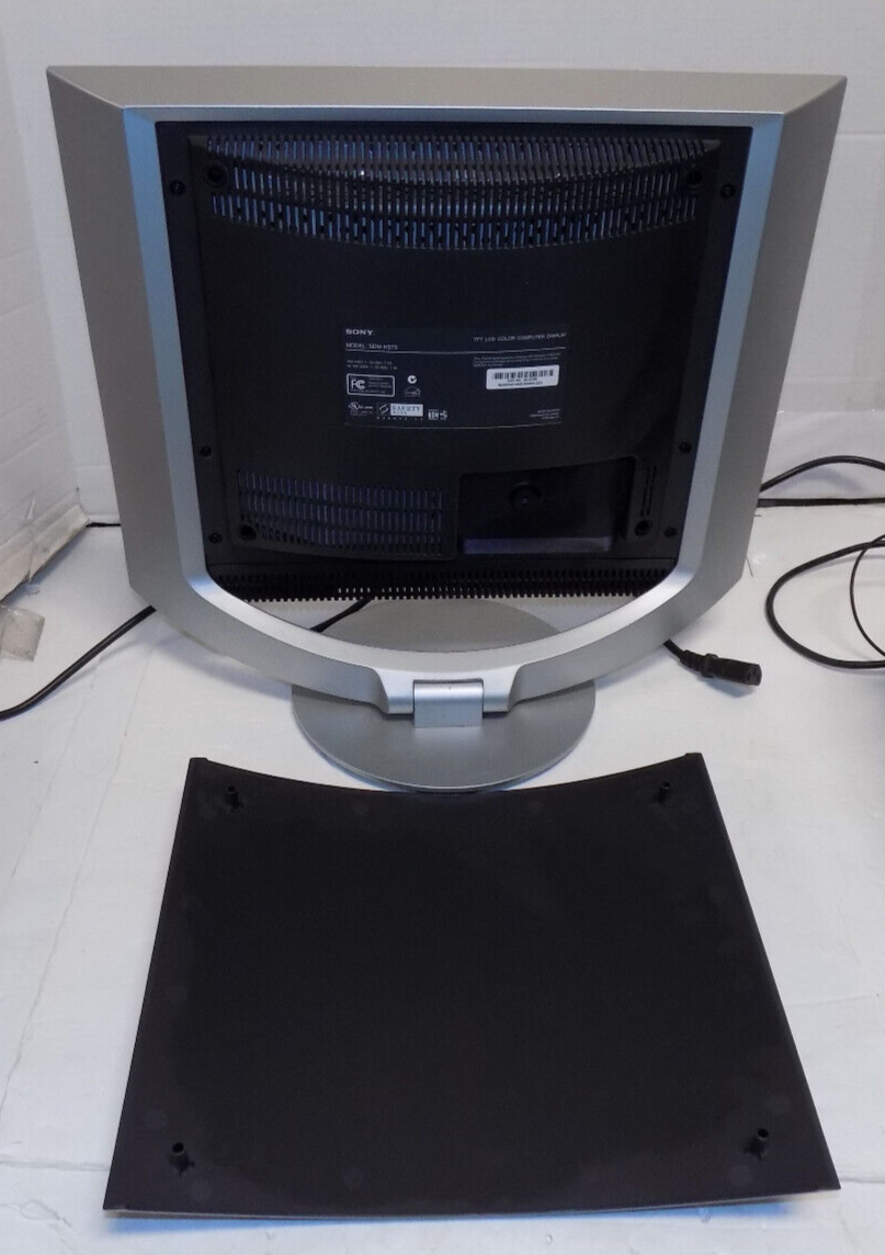 Sony SDM-HS73 17 Inch TFT Computer Monitor with Power and VGA Cables