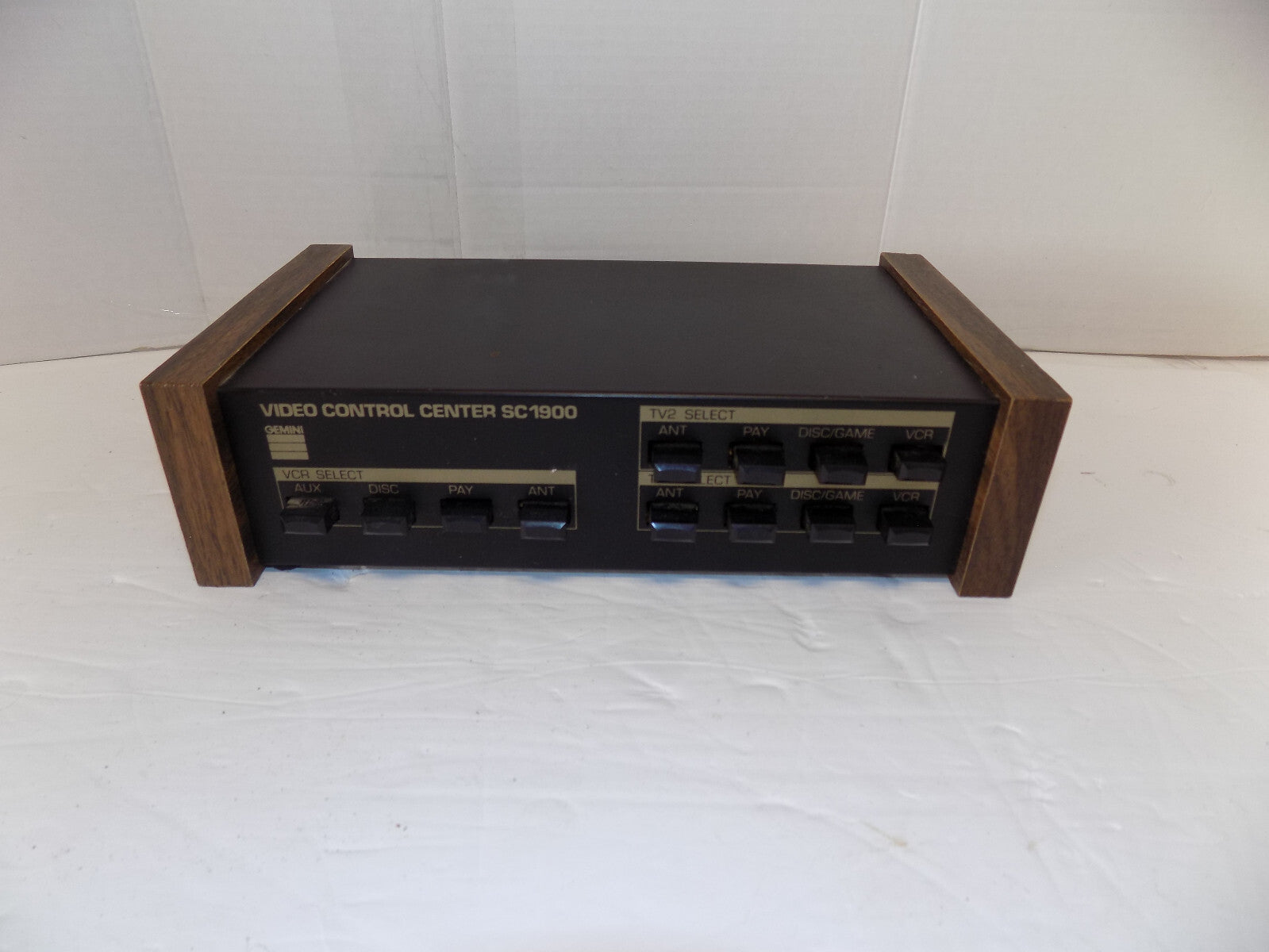 Gemini Vintage Cable VCR Video Control Center SC1900