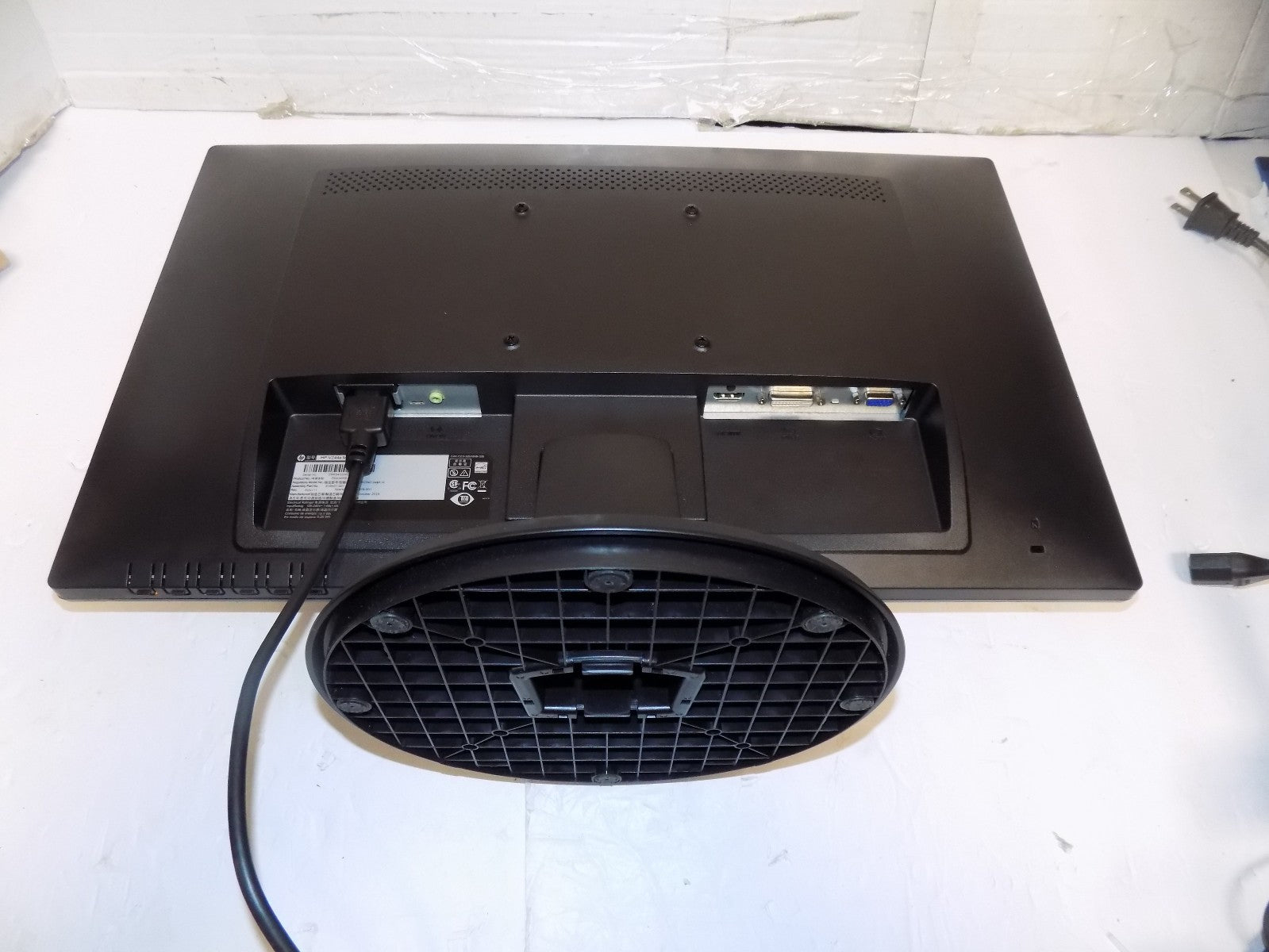 HP V244a 23.8" Full HD Computer Monitor 60 Hz D-Sub, DVI, HDMI Built-in Speakers