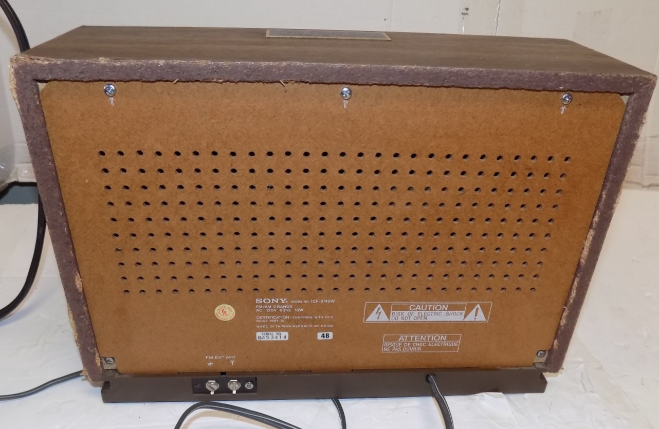 Vintage 1980's Sony ICF-9740W AM/FM Table Top Radio Wood Grain Veneer Works
