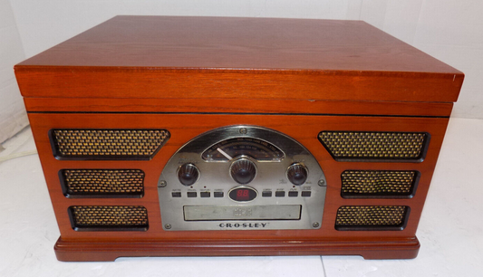 CROSLEY MODEL CR66 RECORD PLAYER CD PLAYER AM/FM CASSETTE VGC AUX IN