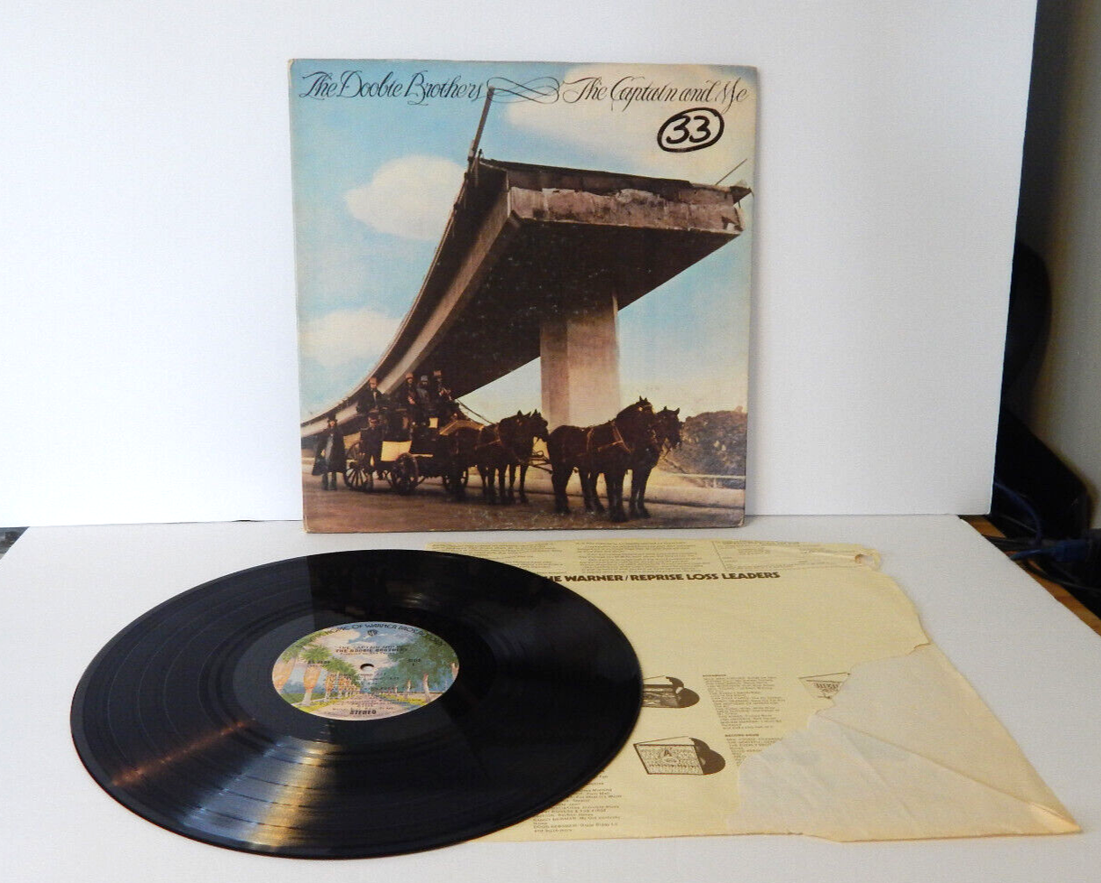 THE Doobie Brothers TheE Captain And Me Vinyl Record LP Good