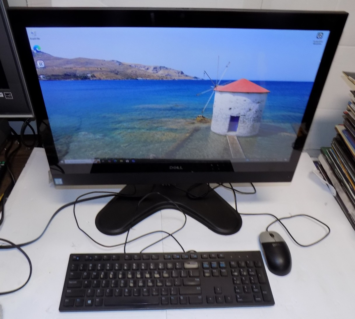 Dell OptiPlex 7450 23.8" FHD AIO Touchscreen PC i5-6500 8GB 512GB  Win10