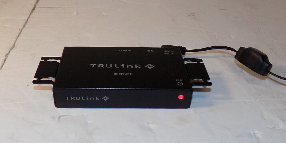 Cables2Go Model 29269 HDMI Over CAT5 Box Receiver