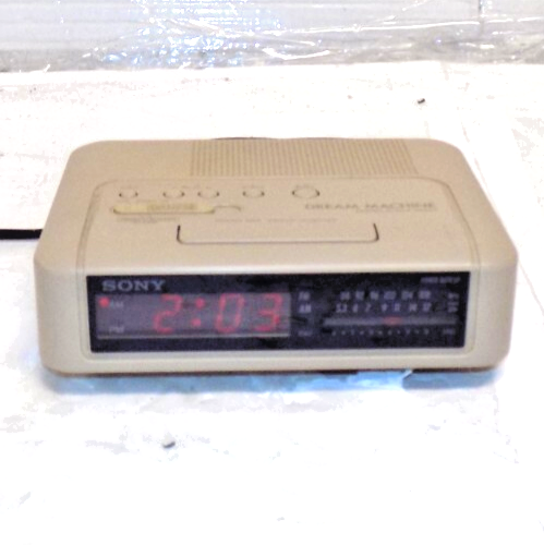 Sony Dream Machine ICF-C240AM FM Alarm LED Clock Radio Beige Tan