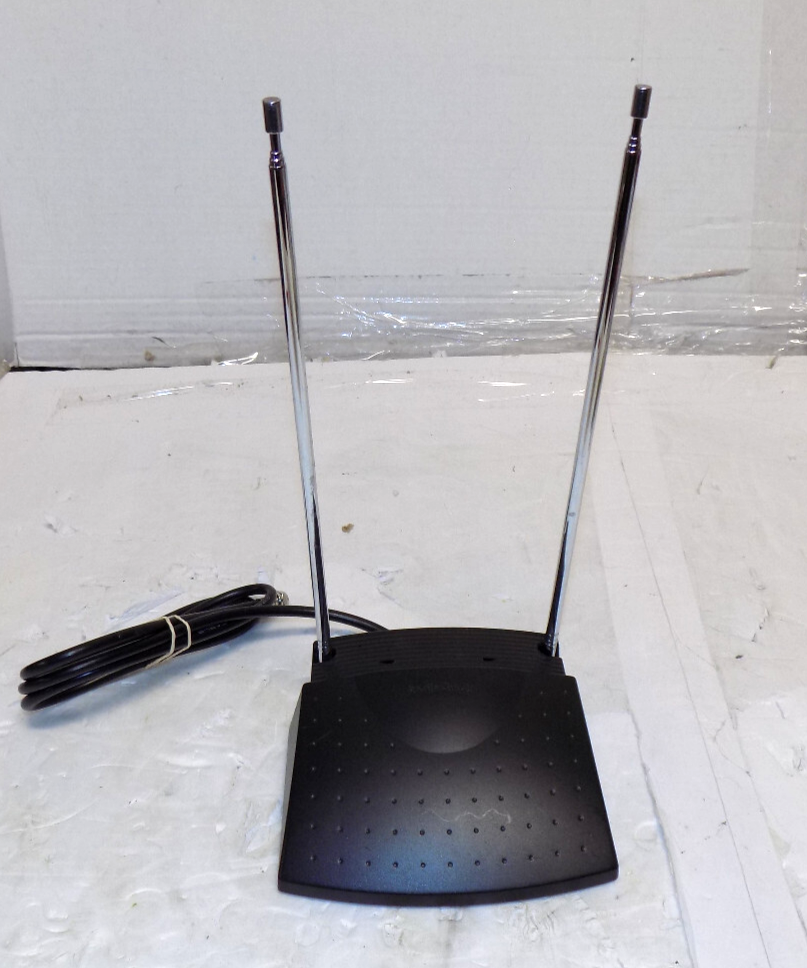 RadioShack UHF/VHF Indoor Antenna  Model 15-1852 Coaxil Connection