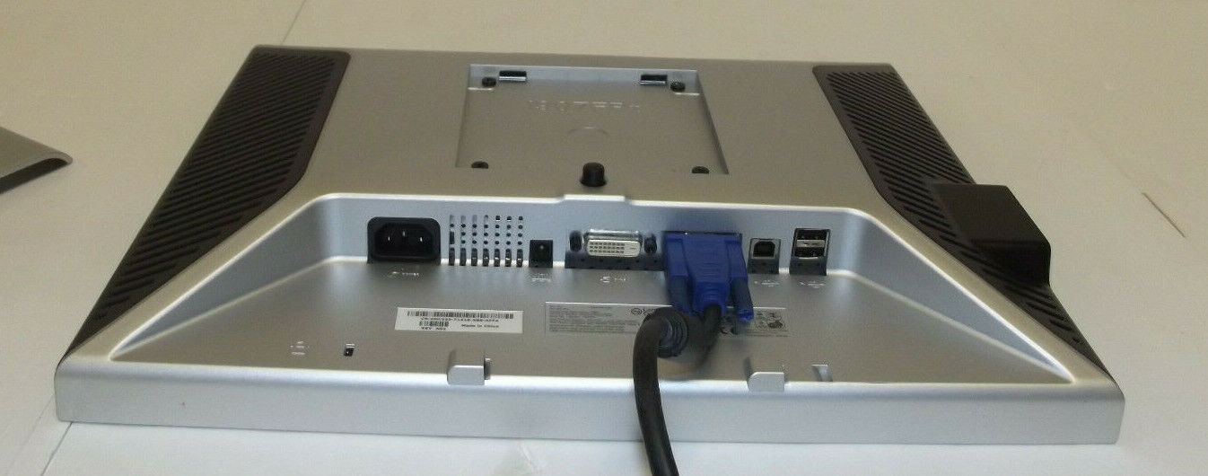 Dell UltraSharp 1907FPT 19 inch LCD Computer Monitor with DVI VGA 4 USB Port